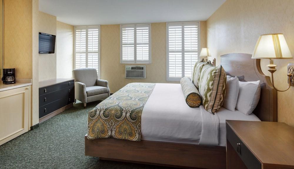 The Parkview Hotel 4*